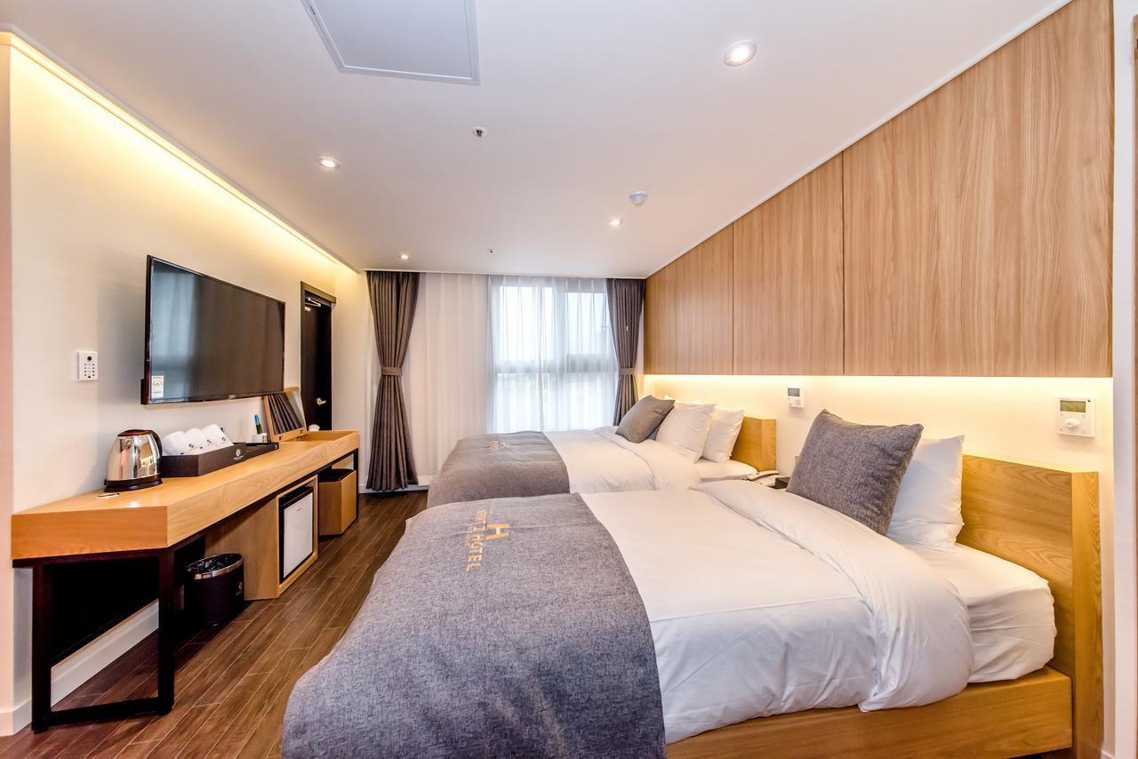 Jeju Hertz Hotel Exterior photo